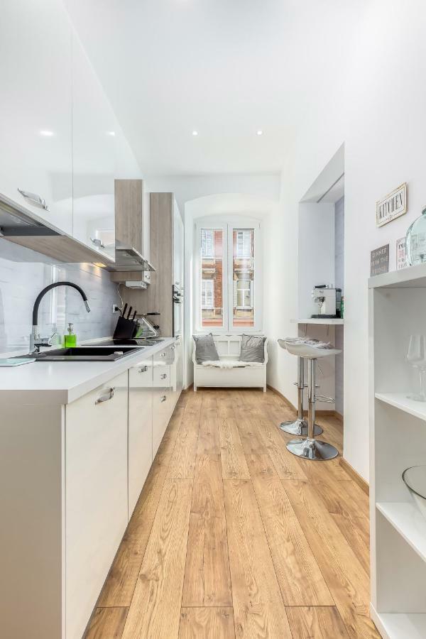 Galerija Apartment Rijeka Ngoại thất bức ảnh
