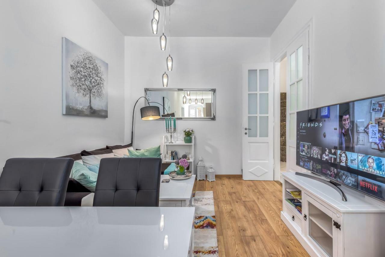 Galerija Apartment Rijeka Ngoại thất bức ảnh