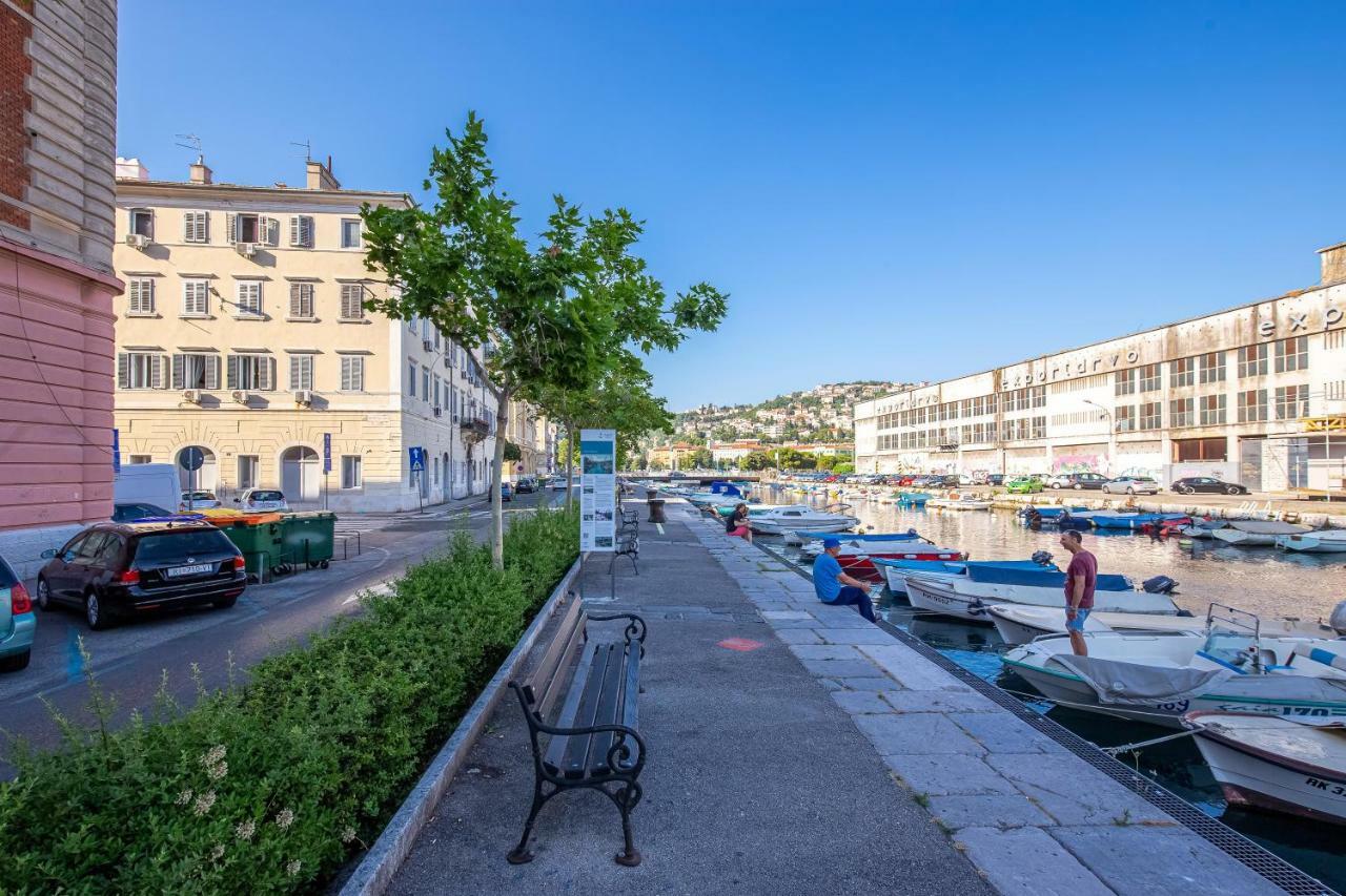 Galerija Apartment Rijeka Ngoại thất bức ảnh